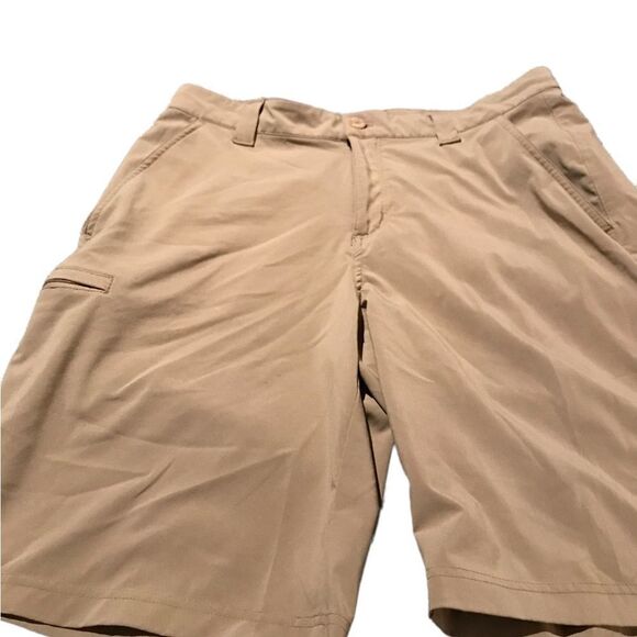 Columbia shorts size 32. Argo shorts excellent condition - Picture 1 of 2